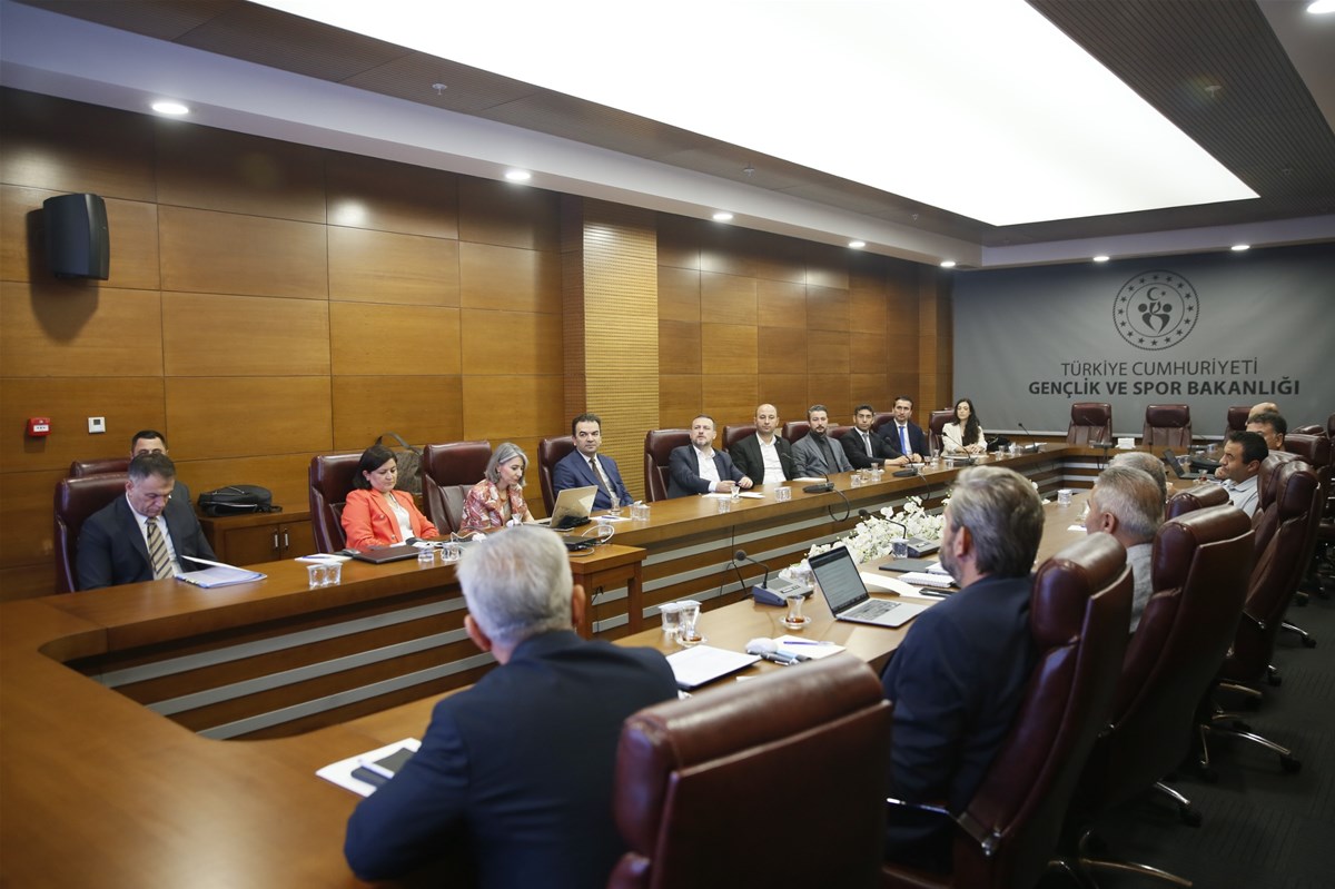 ANTRENÖRLÜK ALANINDA ULUSAL MESLEK STANDARDI HAZIRLANMASI